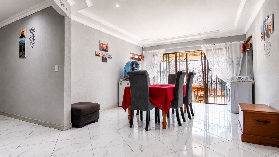 4 Bedroom Property for Sale in Safari Gardens North West